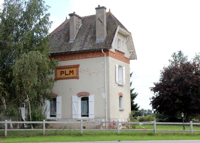 Allier - Bayet - passage à niveau