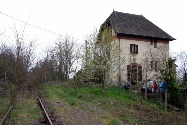 Allier - Broût Vernet - passage à niveau