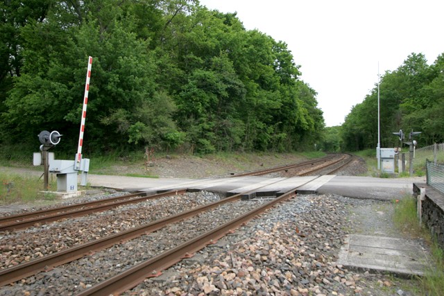 Allier - Charmeil - passage à niveau