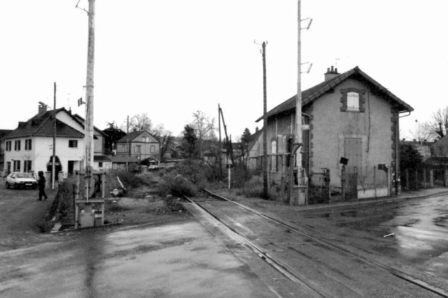 Allier - Montluçon - passage à niveau