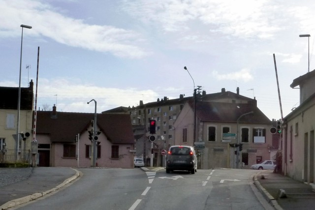 Allier - Montluçon - passage à niveau
