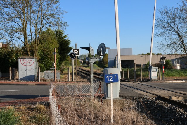 Allier - Saint Yorre - passage à niveau