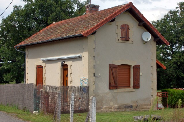 Allier - Souvigny - passage à niveau