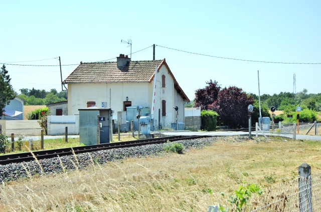 Allier - Yzeure - passage à niveau