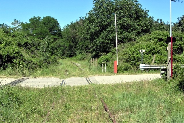 Ardèche - Mirabel - passage à niveau