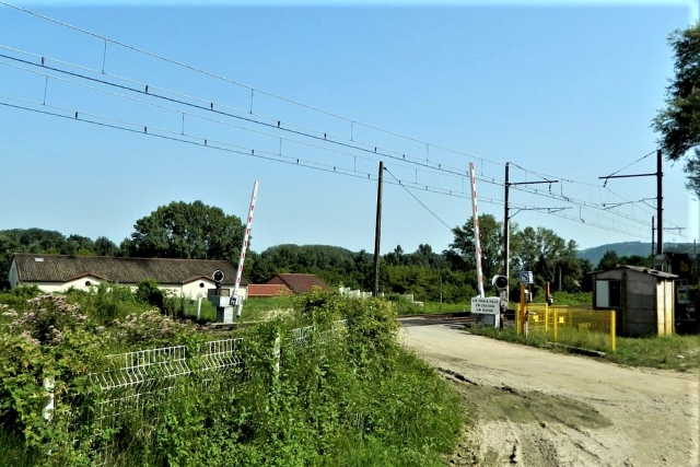 Ardèche - Serrières - passage à niveau