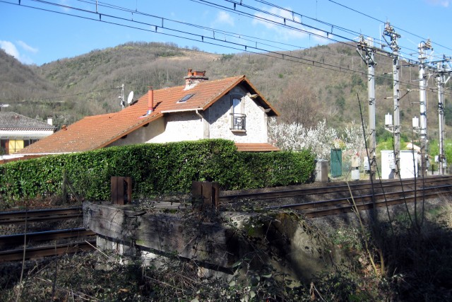 Ardèche - Vion - passage à niveau