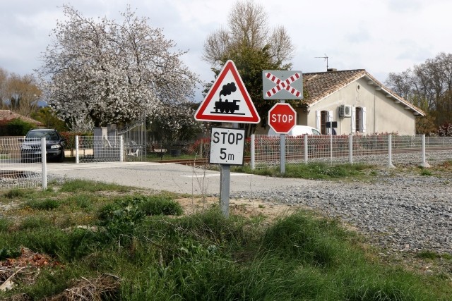 Aude - Leuc - passage à niveau