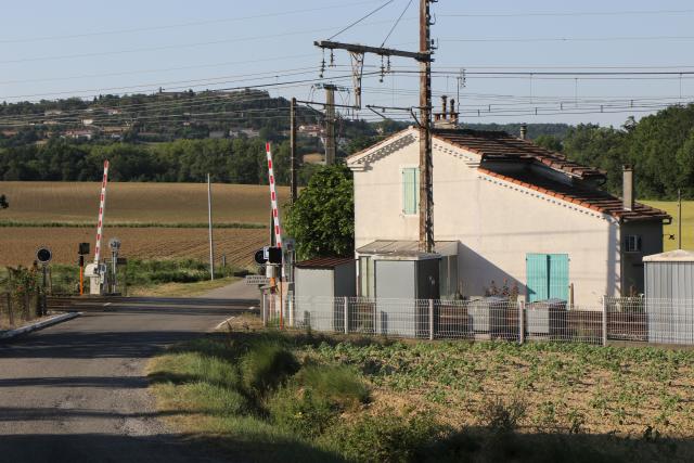 Aude - Montferrand - passage à niveau