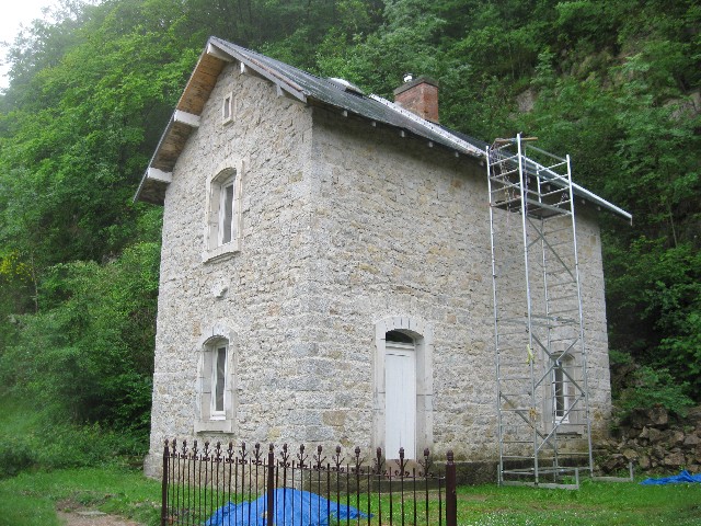 Aveyron - Espalion - passage à niveau