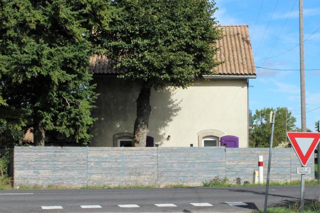 Aveyron - L'Hospitalet du Larzac - passage à niveau