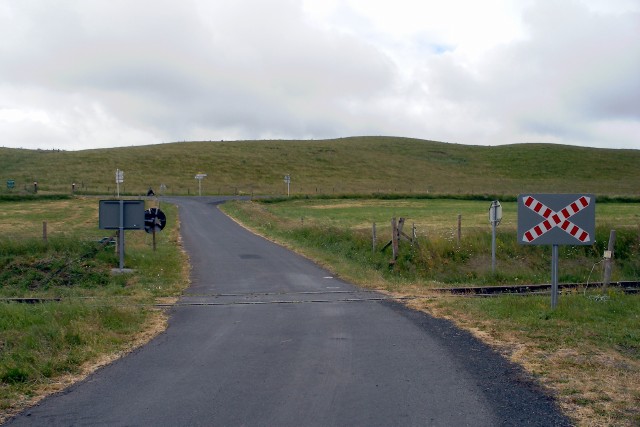 Cantal - Landeyrat - passage à niveau