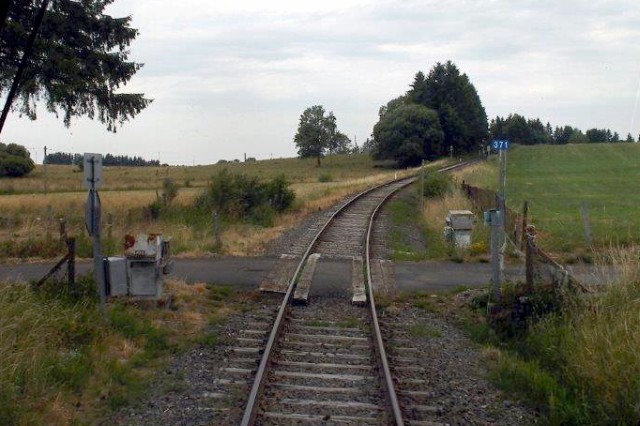 Cantal - Lugarde - passage à niveau