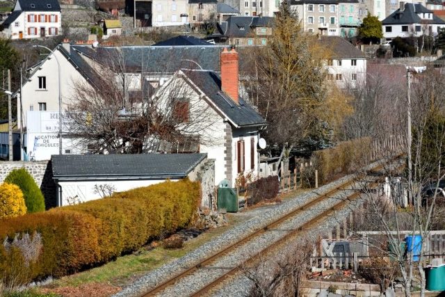 Cantal - Murat - passage à niveau