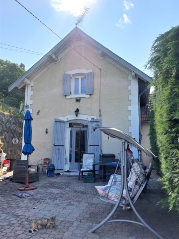 Cantal - Neussargues en Pinatelle  - passage à niveau