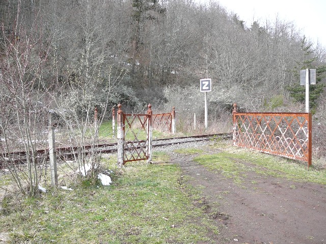 Cantal - Neussargues en Pinatelle  - passage à niveau