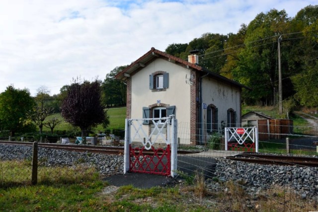 Cantal - Polminhac - passage à niveau