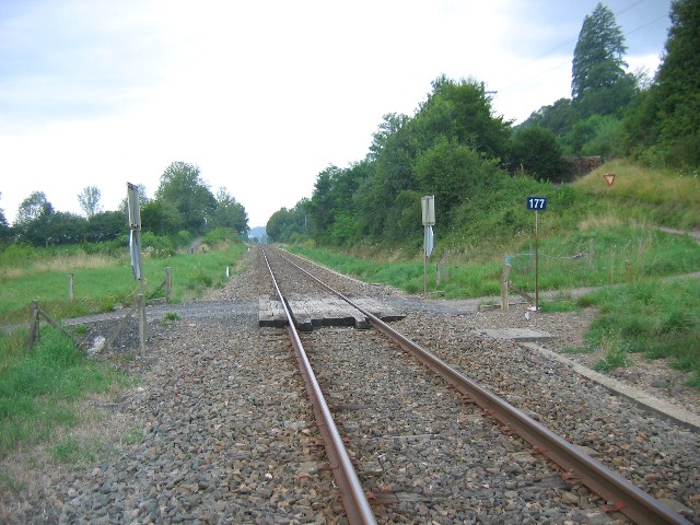 Cantal - Polminhac - passage à niveau