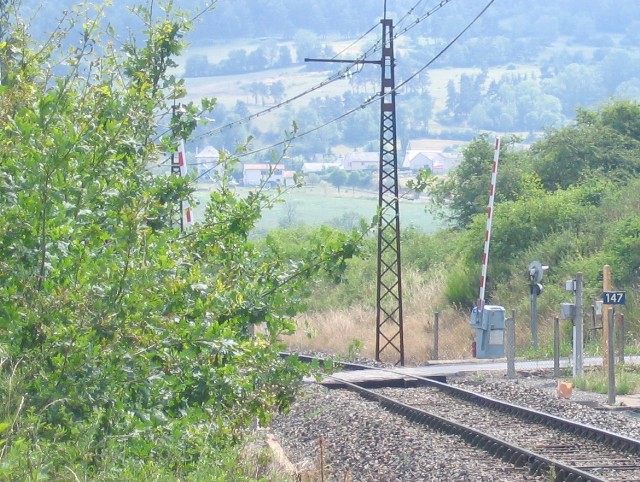 Cantal - Roffiac - passage à niveau