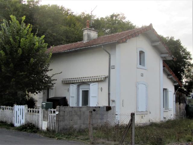 Cantal - Sansac de Marmiesse - passage à niveau