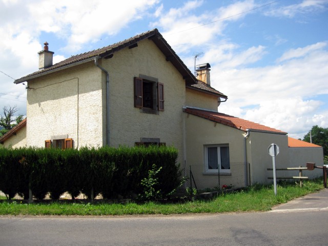 Cantal - Ydes - passage à niveau