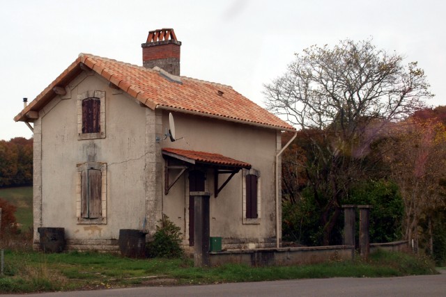 Charente - Rougnac - passage à niveau