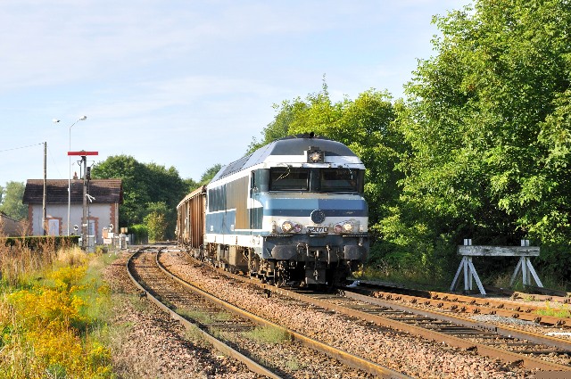 Cher - Orval - passage à niveau