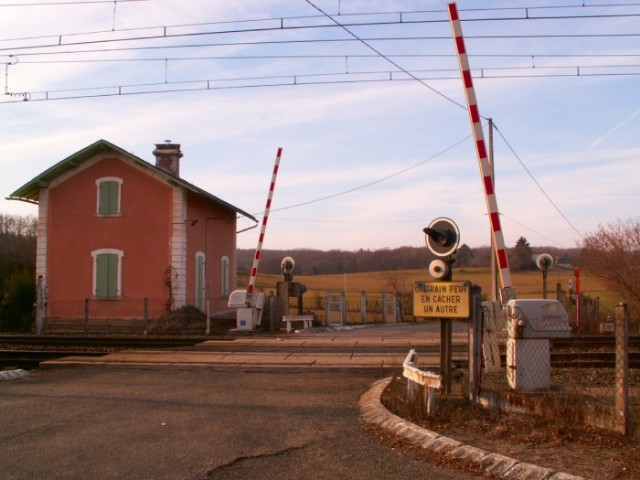 Corrèze - Masseret - passage à niveau