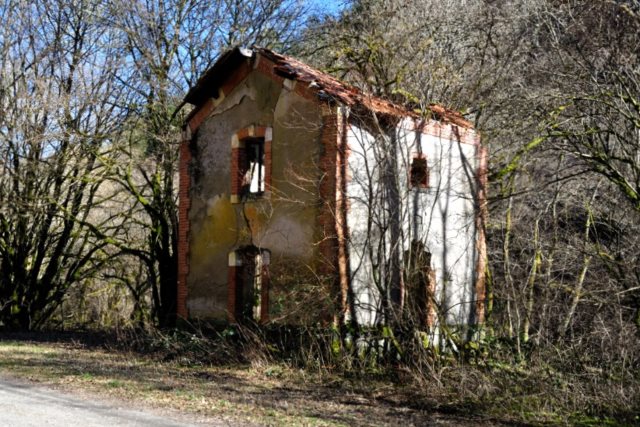 Corrèze - Merlines - passage à niveau