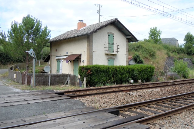 Corrèze - Noailles - passage à niveau