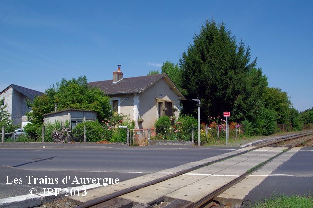 Corrèze - Saint Aulaire - passage à niveau