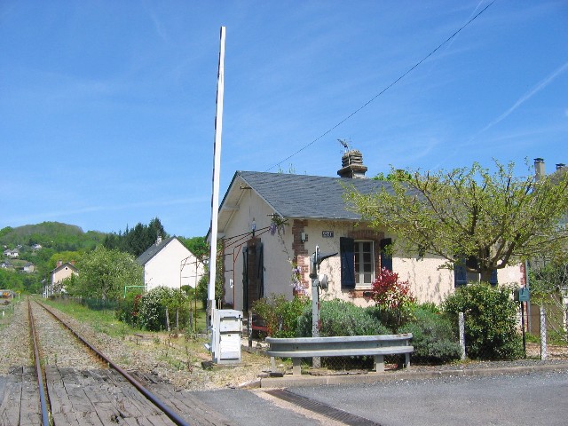 Corrèze - Saint Solve - passage à niveau