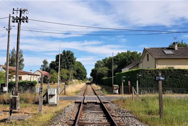 Corrèze - Varetz - passage à niveau