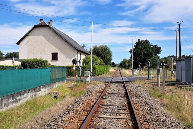 Corrèze - Varetz - passage à niveau
