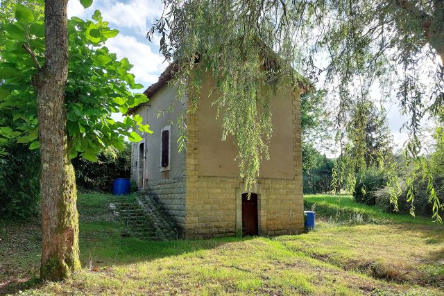 Corrèze - Vars sur Roseix - passage à niveau