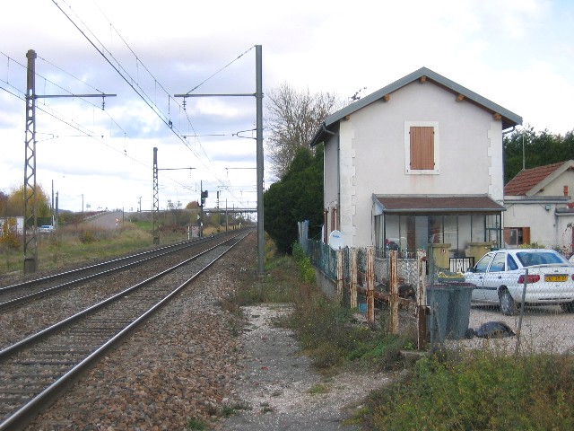 Côte d'Or - Corgoloin - passage à niveau