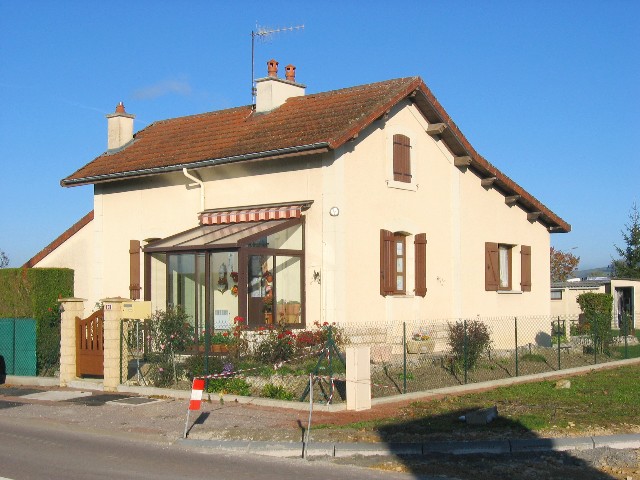 Côte d'Or - Pouilly en Auxois - passage à niveau