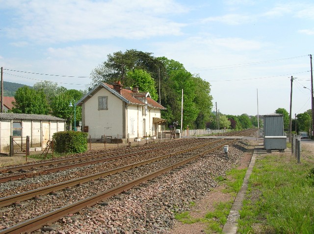 Côte d'Or - Santenay - passage à niveau