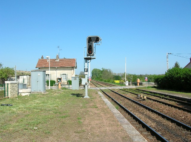 Côte d'Or - Santenay - passage à niveau