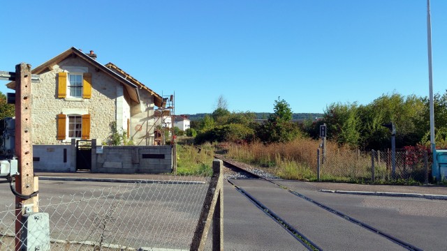 Côte d'Or - Venarey les Laumes - passage à niveau