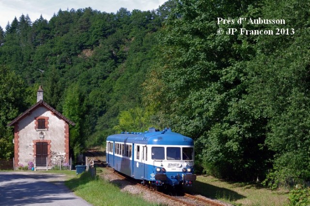 Creuse - Alleyrat - passage à niveau