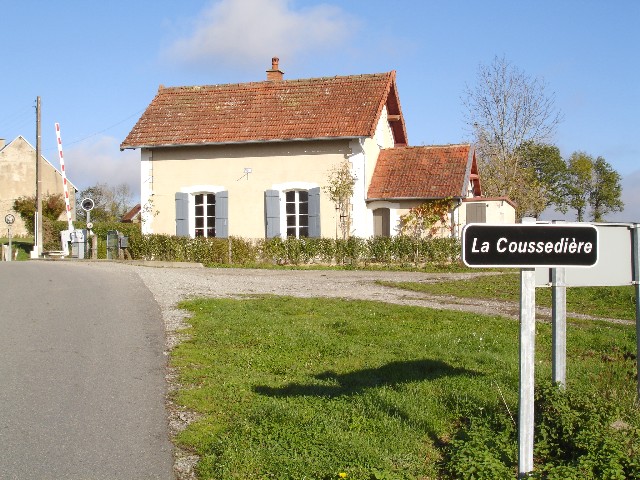 Creuse -  - passage à niveau