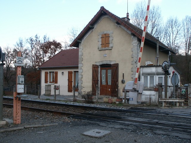 Creuse -  - passage à niveau