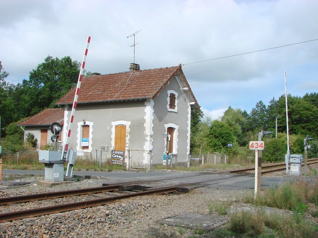 Creuse - Mourioux - passage à niveau