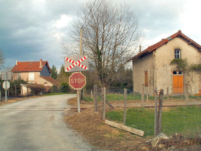 Creuse - Saint Dizier Leyrenne - passage à niveau