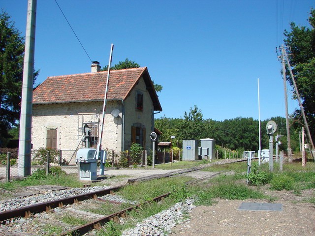 Creuse - Lavaveix les Mines - passage à niveau