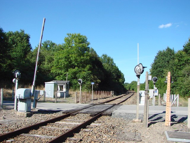 Creuse - Trois Fonds - passage à niveau