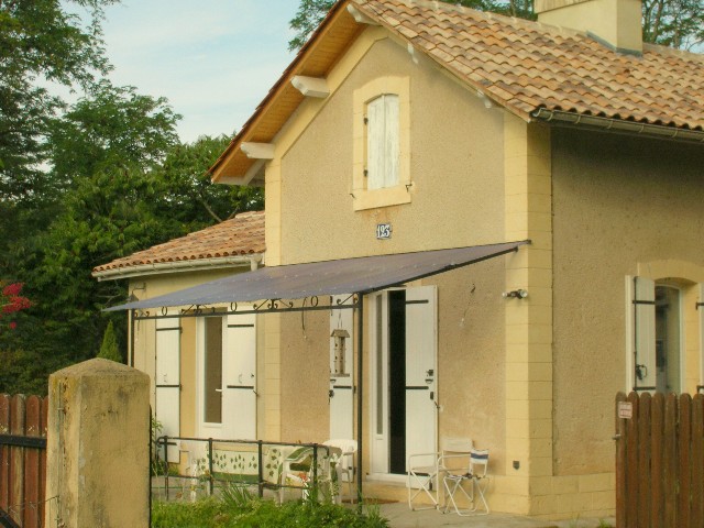 Dordogne - Maurens - passage à niveau