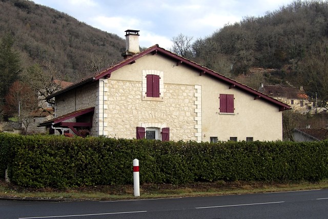 Dordogne - Pechs de l'Espérance - passage à niveau
