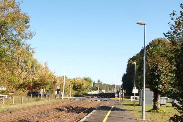 Dordogne - Razac sur l'Isle - passage à niveau